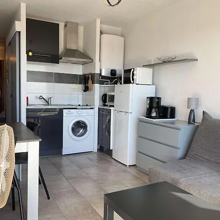 T1 Equipe Avec Balcon Et Belle Vue A - Fr-1-553-98 *